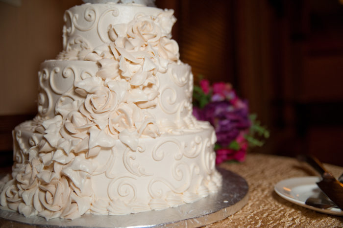 How To Craft The Perfect Wedding Cake: Tips &Amp; Advice