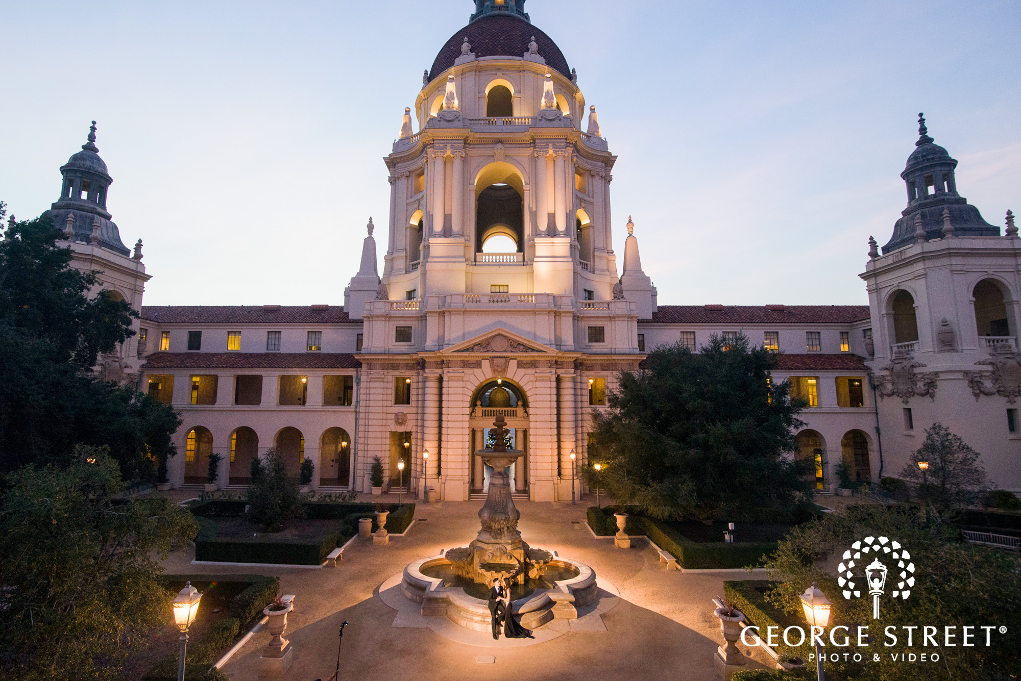 pasadena city hall - engagement photo locations