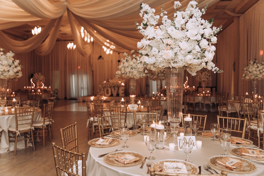 Extravagant Wedding Themes